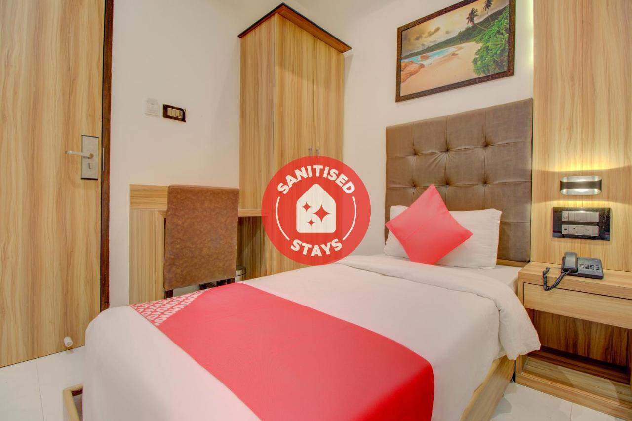 Oyo 76180 Hotel Meriton Bombaj Zewnętrze zdjęcie