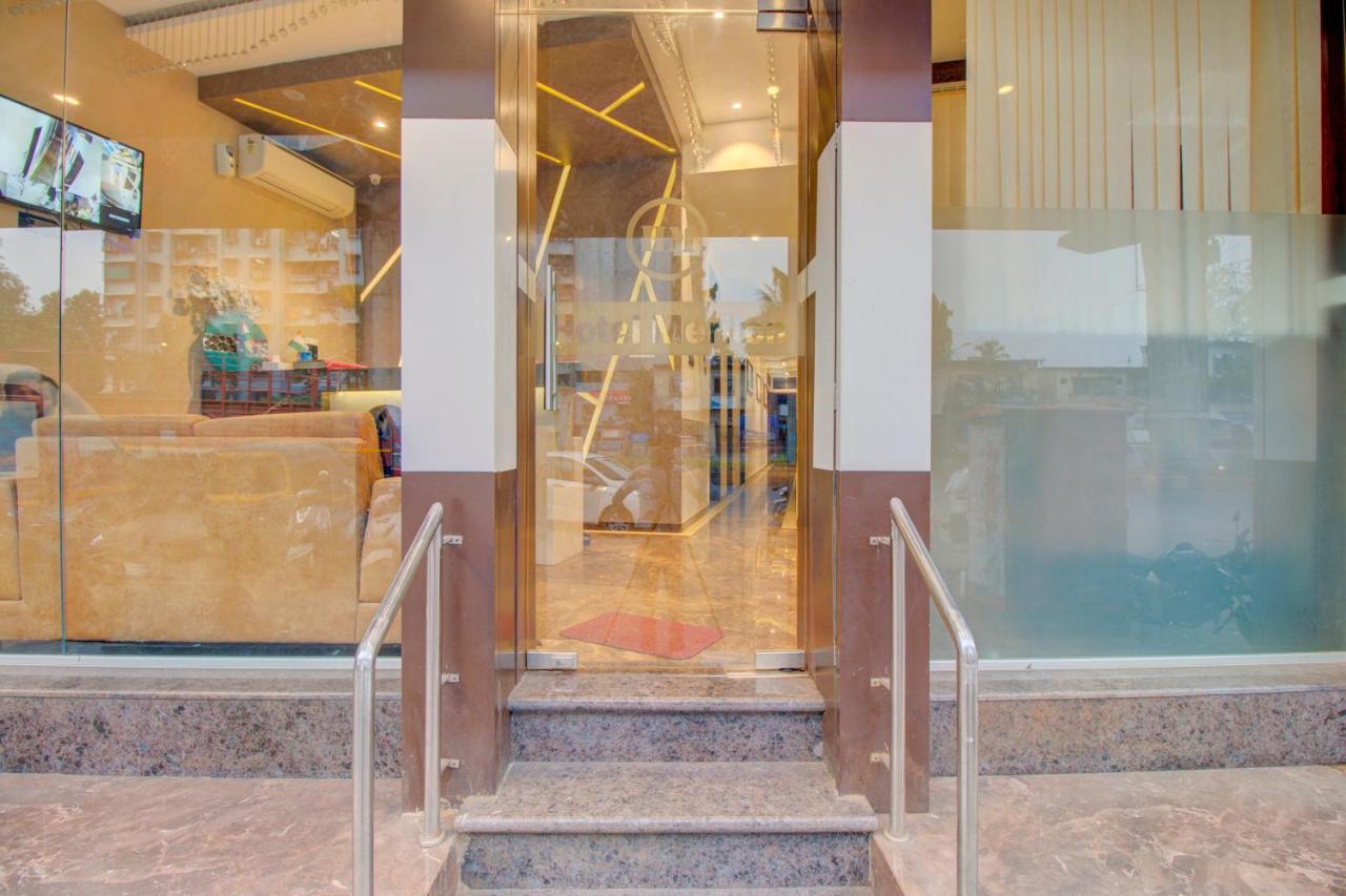 Oyo 76180 Hotel Meriton Bombaj Zewnętrze zdjęcie